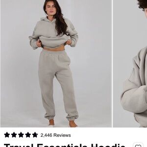 Facebook frenzy Comfrt stone sweats SET. Both top and bottoms.  size small. New.